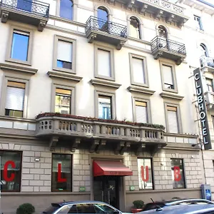 Club 3*, Milano Italien